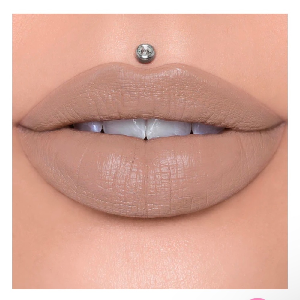 Jeffree's Nudes New in Box Jeffree Star‎ Velour Liquid Lipstick Soft Light Nude